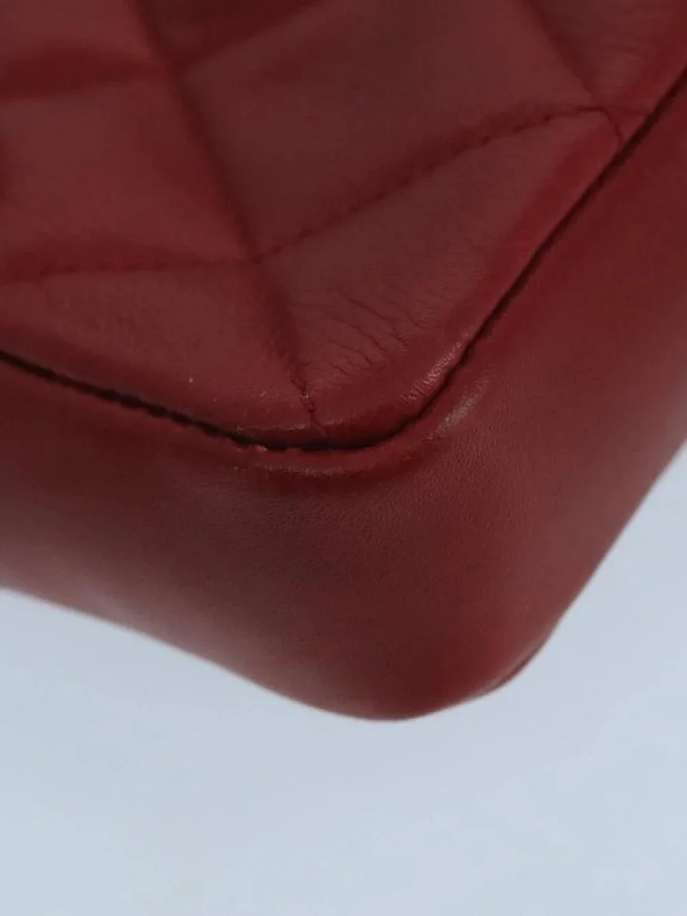 CHANEL Matelasse Waist bag Lamb Skin Red Gold CC Auth PP033